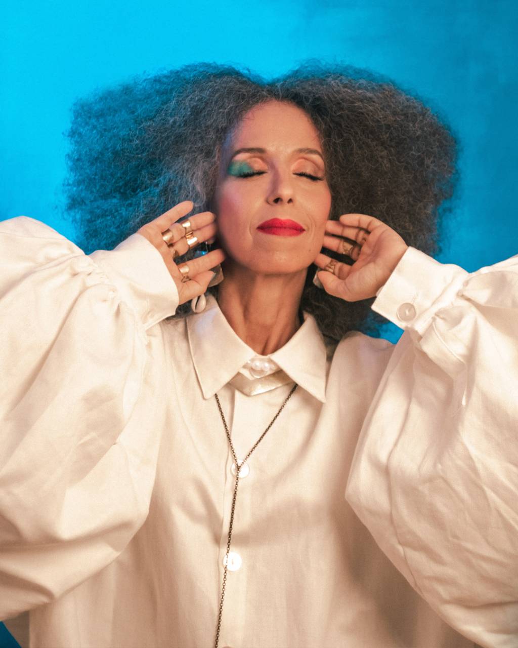 5-iara-renno Cantora Iara Rennó.