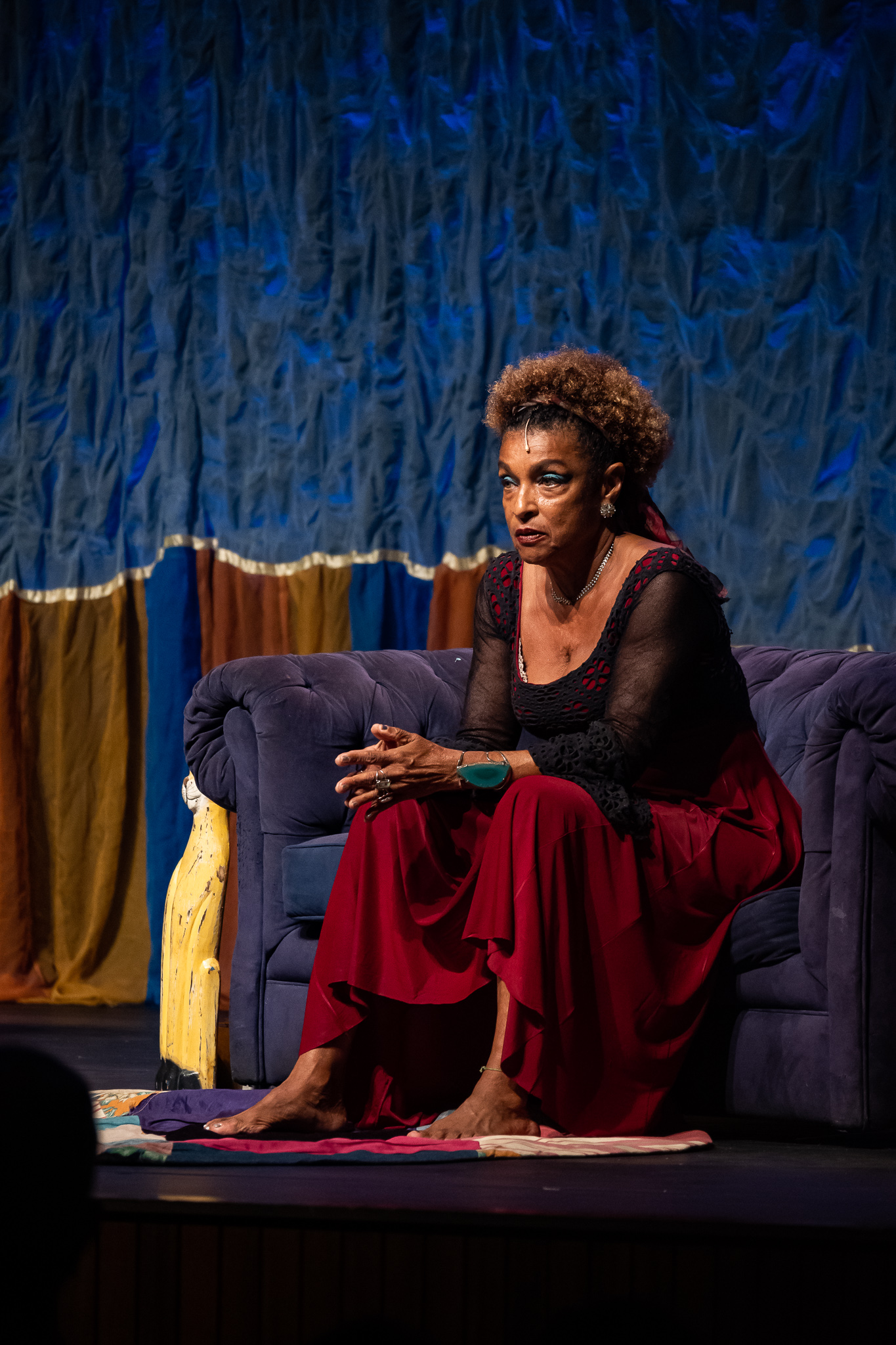 elisa-lucinda-atriz-poeta-parem-de-falar-mal-da-rotina-peca-monologo