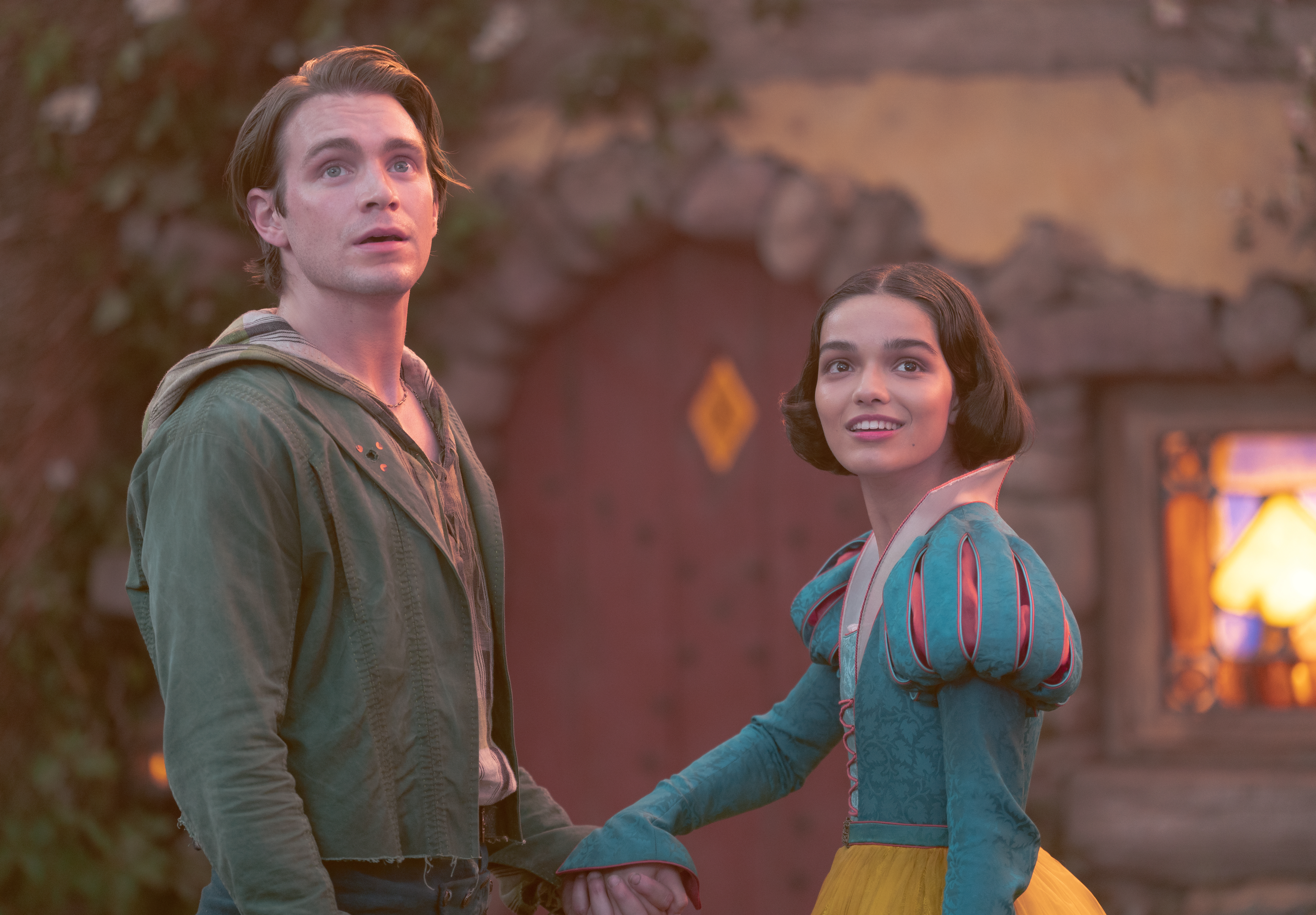 andrew-burnap-rachel-zegler-branca-de-neve-live-action-disney.