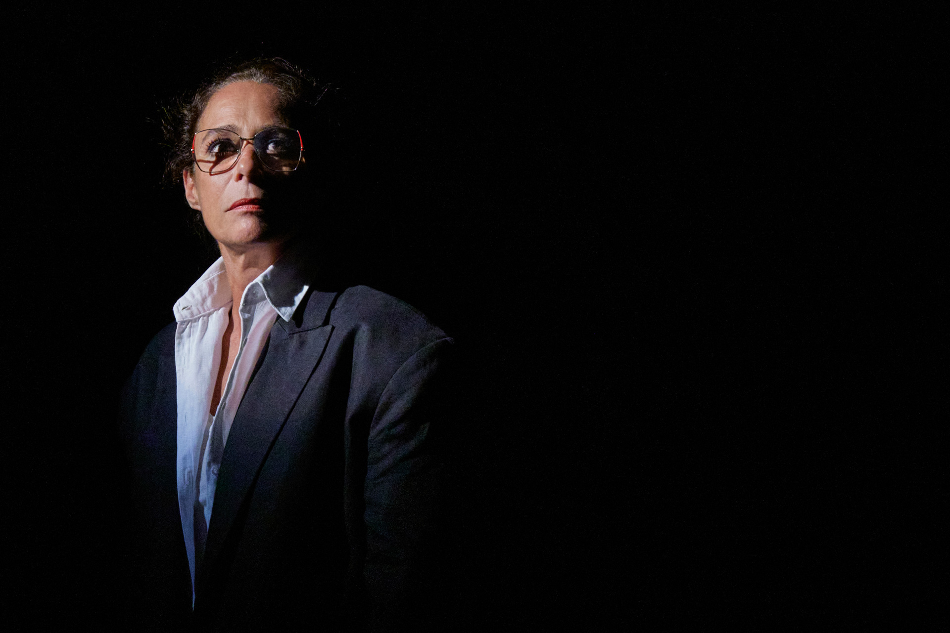 lady-tempestade-andrea-beltrao-yara-monologo-ditaduta-diario